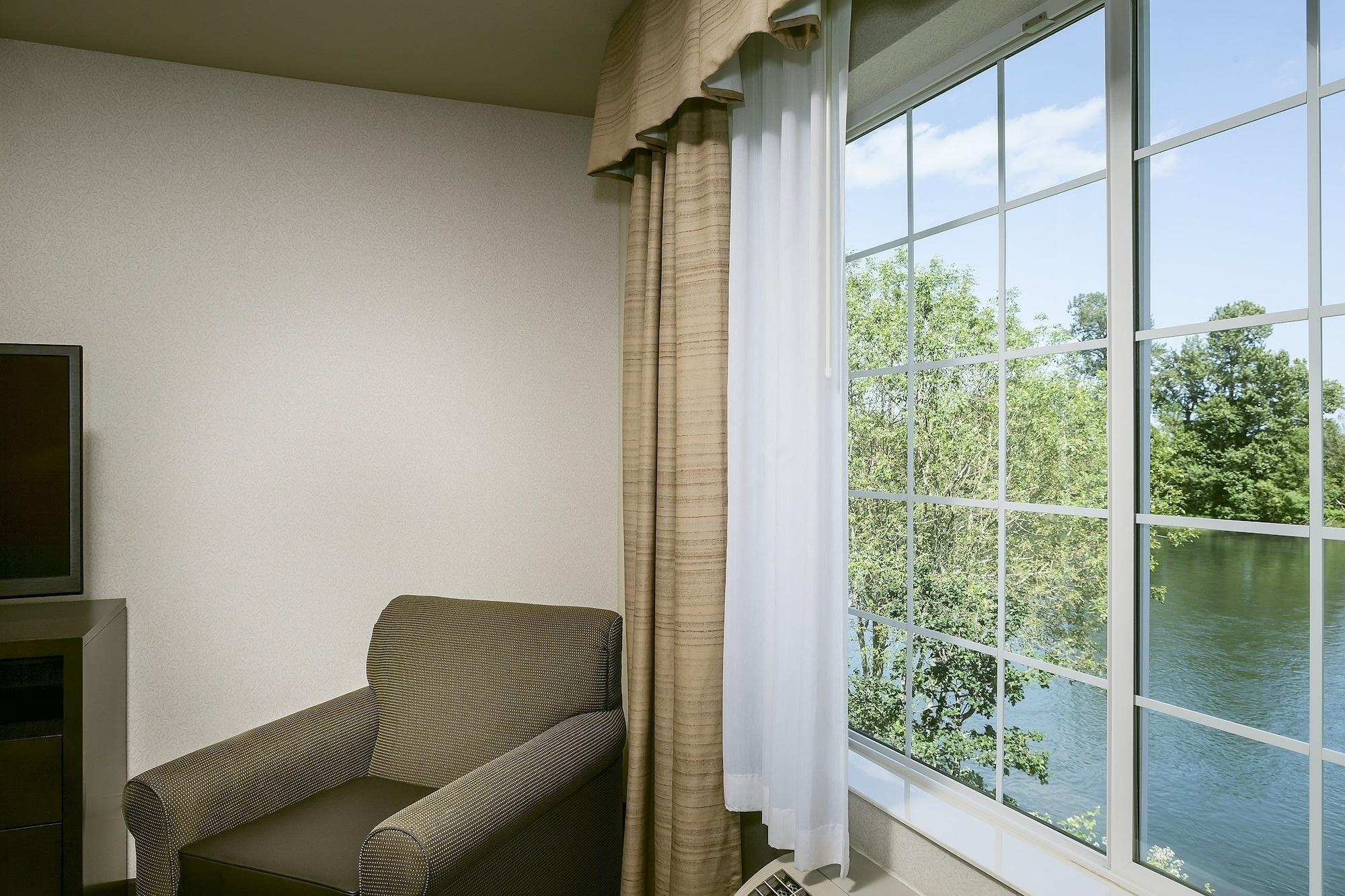 Holiday Inn Express Corvallis-On The River By Ihg Εξωτερικό φωτογραφία