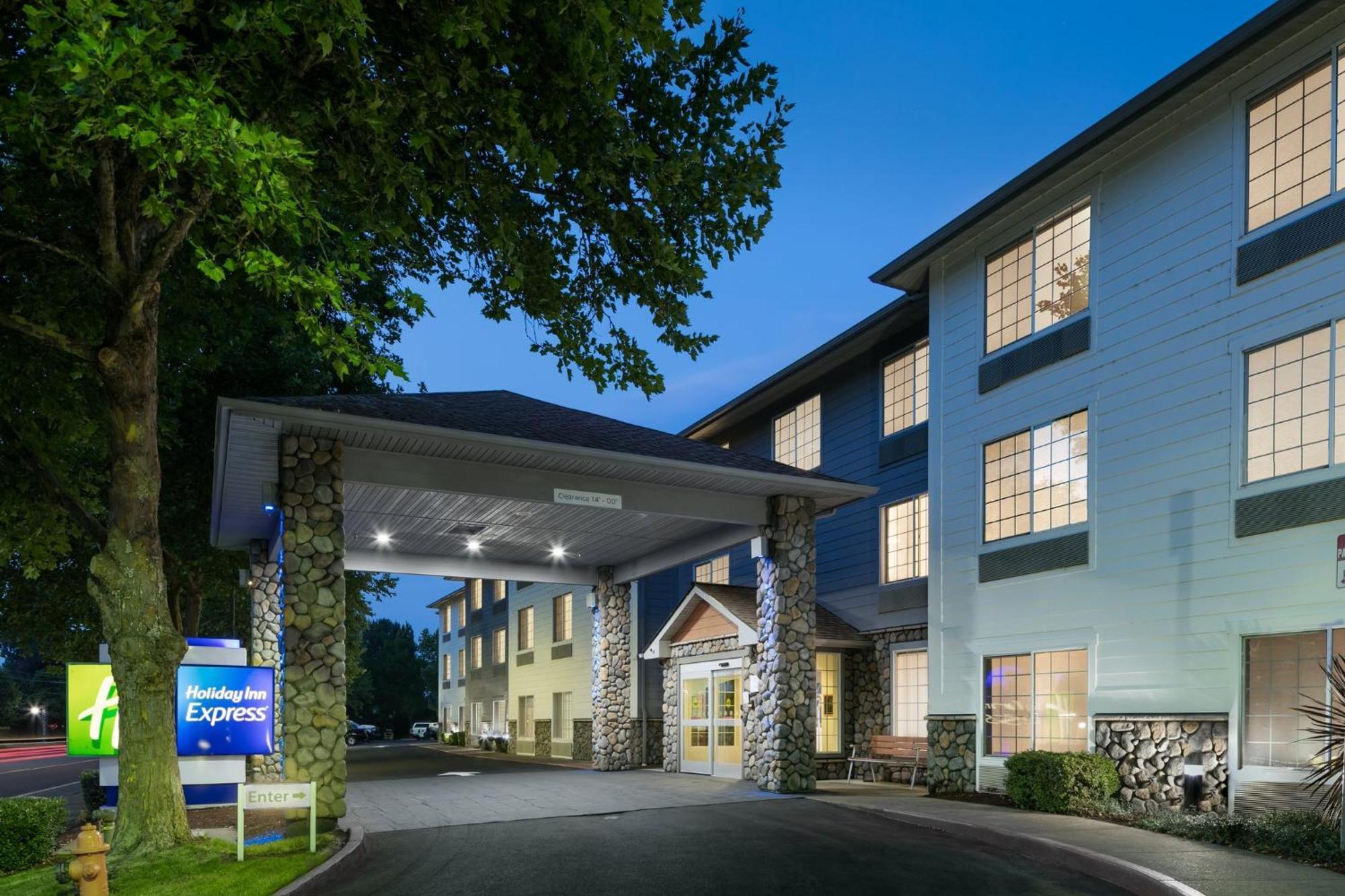 Holiday Inn Express Corvallis-On The River By Ihg Εξωτερικό φωτογραφία