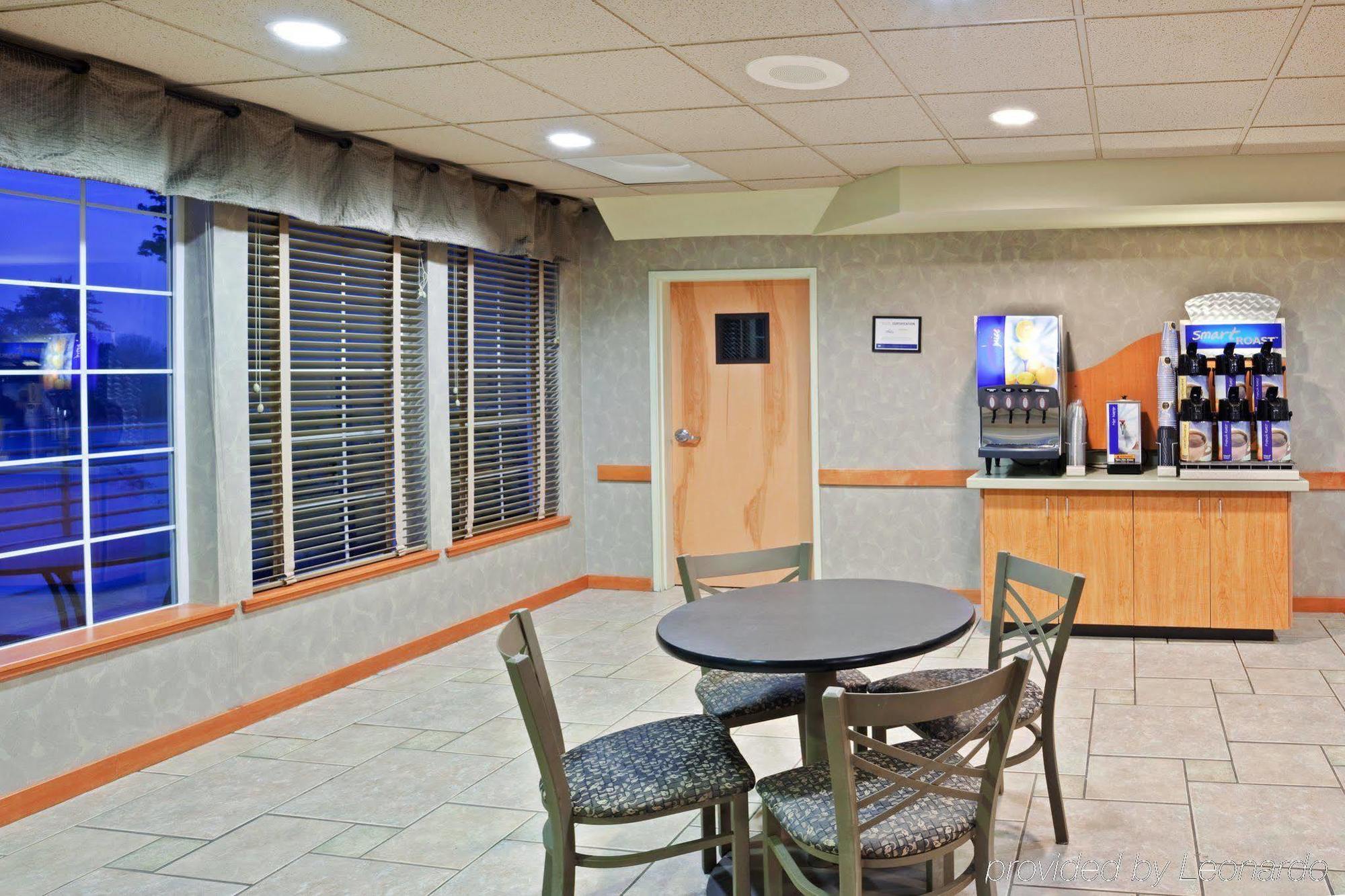 Holiday Inn Express Corvallis-On The River By Ihg Εστιατόριο φωτογραφία